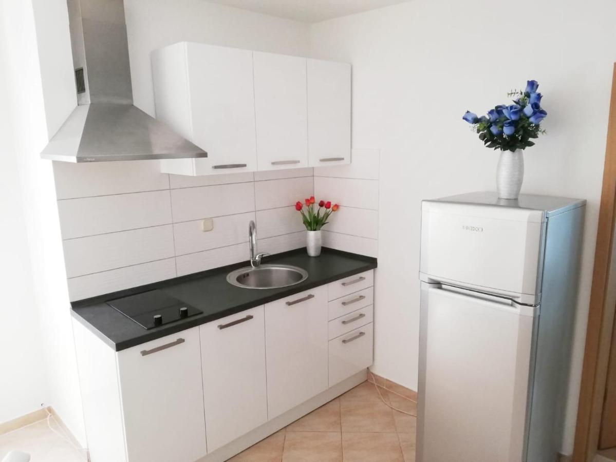 Apartment Toni With Private Parking Zadar Luaran gambar