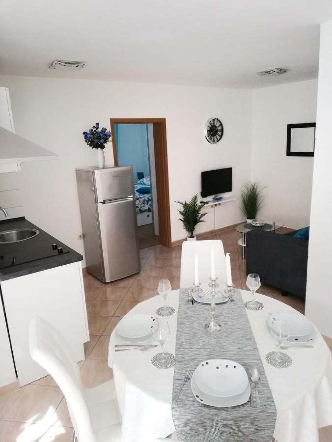Apartment Toni With Private Parking Zadar Luaran gambar