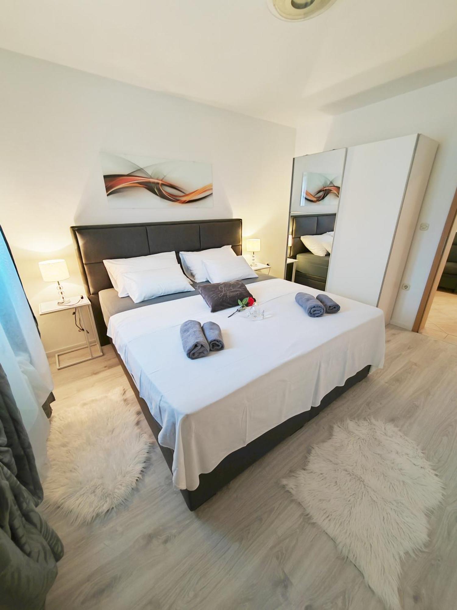Apartment Toni With Private Parking Zadar Luaran gambar